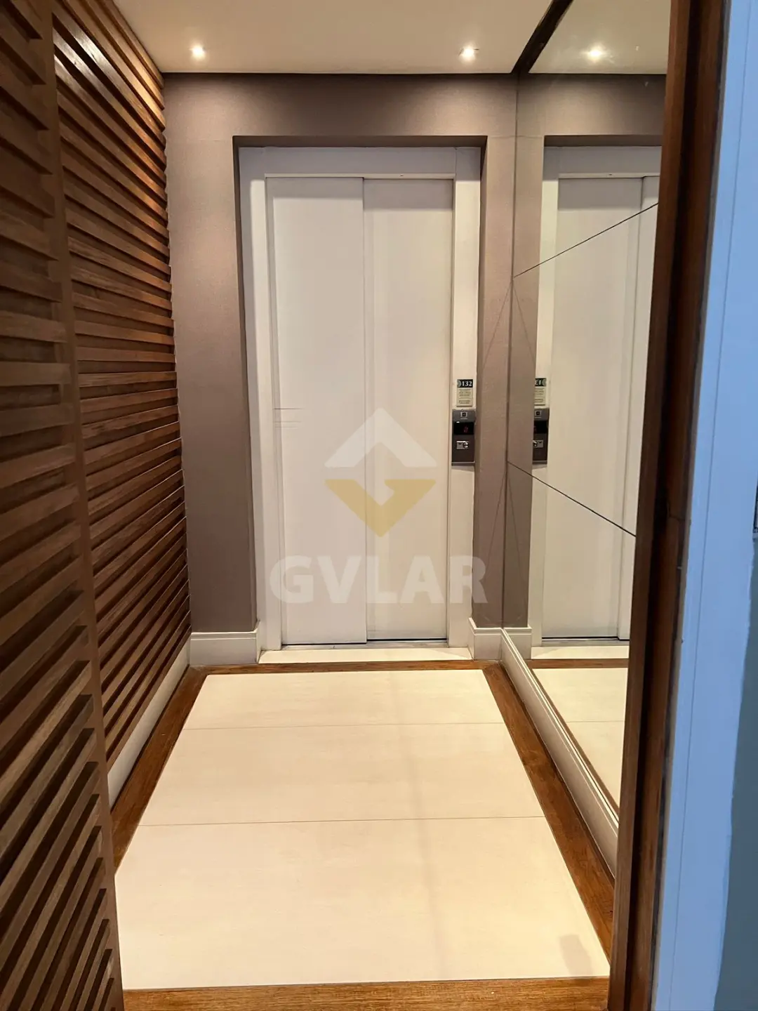 ALTO PADRÃO NA MOOCA | CONDOMÍNIO CLUBE | 4 SUÍTES | 4 VAGAS.