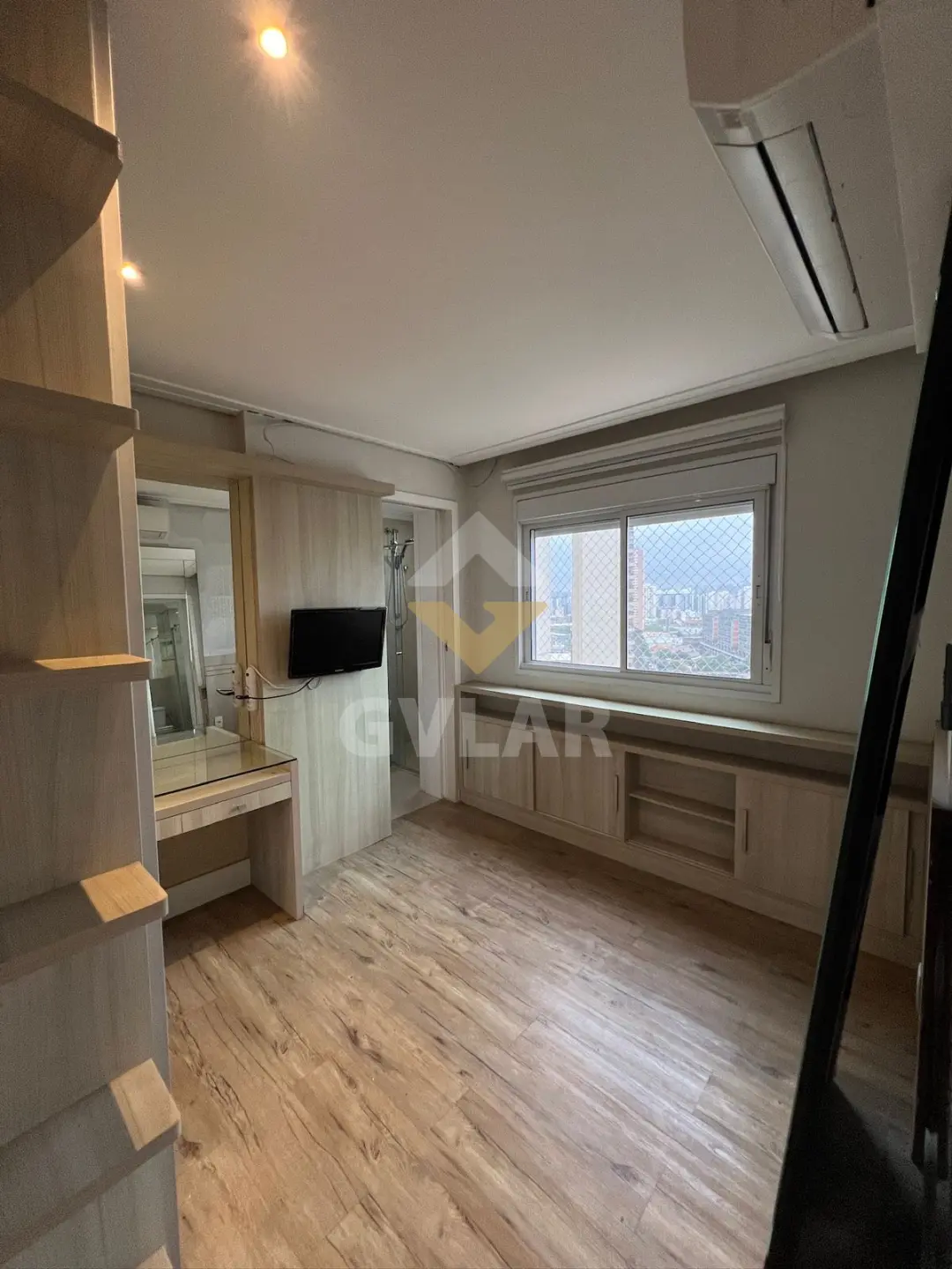 ALTO PADRÃO NA MOOCA | CONDOMÍNIO CLUBE | 4 SUÍTES | 4 VAGAS.