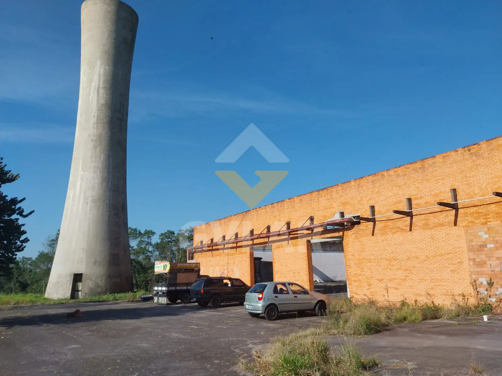 GALPÃO IMENSO NA ROD ANCHIETA