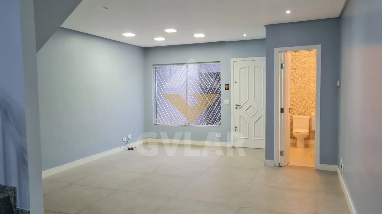 SOBRADO MODERNO À VENDA NA MOOCA - 3 QUARTOS E 1 SUÍTE.